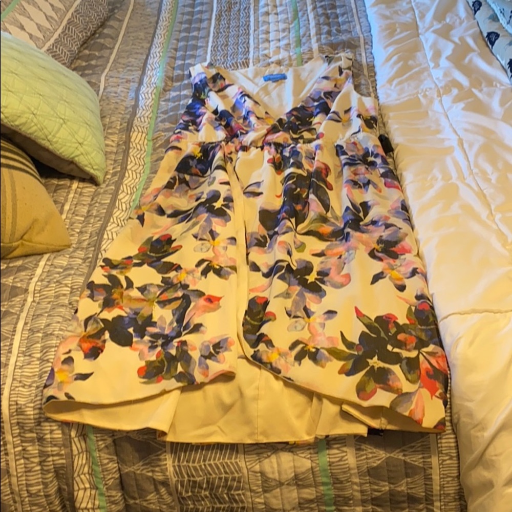 Simply Vera by Vera Wang Floral dress